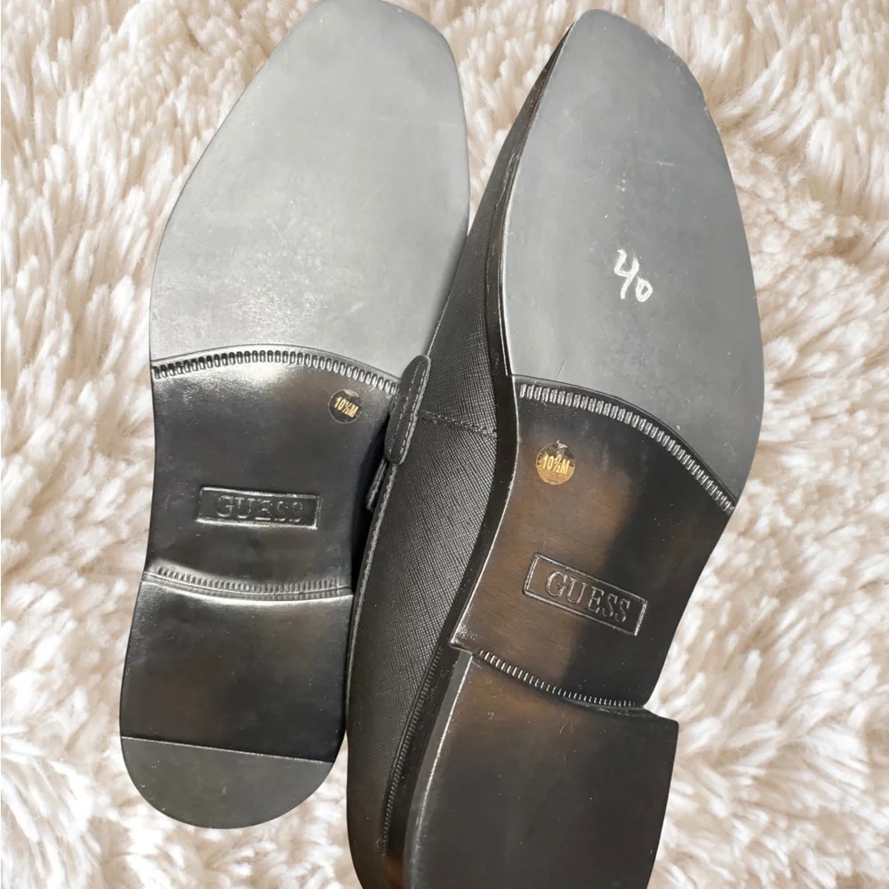 GUESS Men's Gray Slip-On Loafers